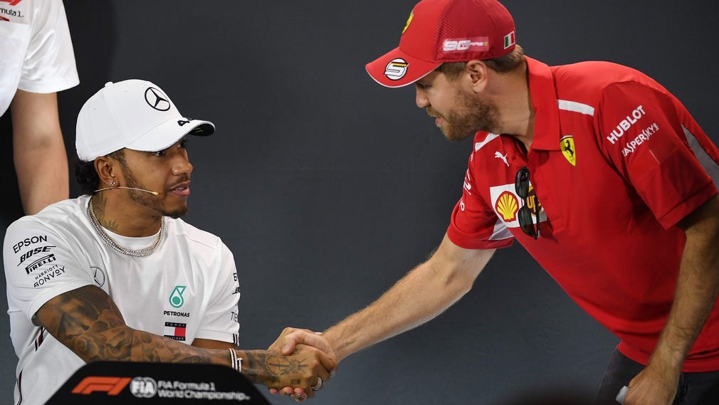 Dags för ny tvekamp mellan Lewis Hamilton, Mercedes, och Sebastian Vettel, Ferrari? Red Bulls Max Verstappen vill nog också blanda sig i VM-fajten.
