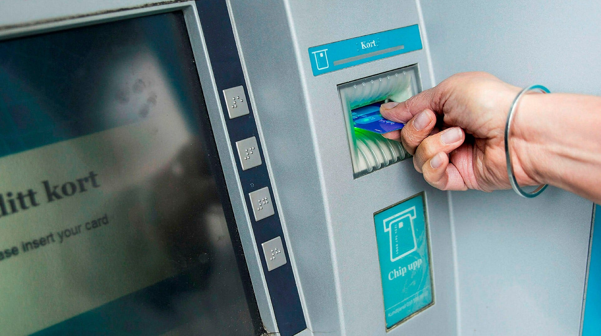 Är bankomater snart ett minne blott?