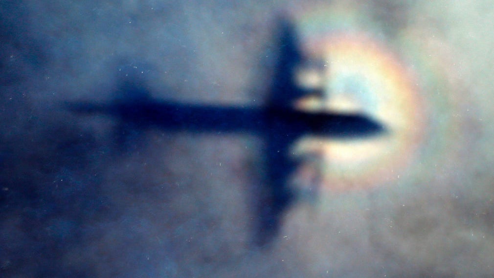 Ett militär plan från Nya Zeeland deltar i sökandet efter det försvunna passagerarflygplanet MH370.