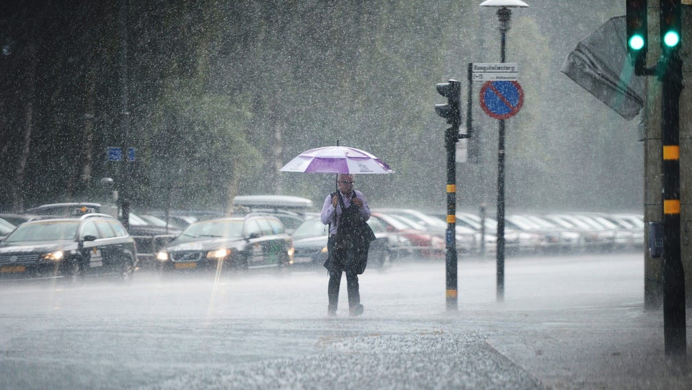 SMHI varnar för stora regnmängder i Stockholmsområdet.
