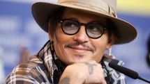 Johnny Depp på presskonferensen i Berlin.