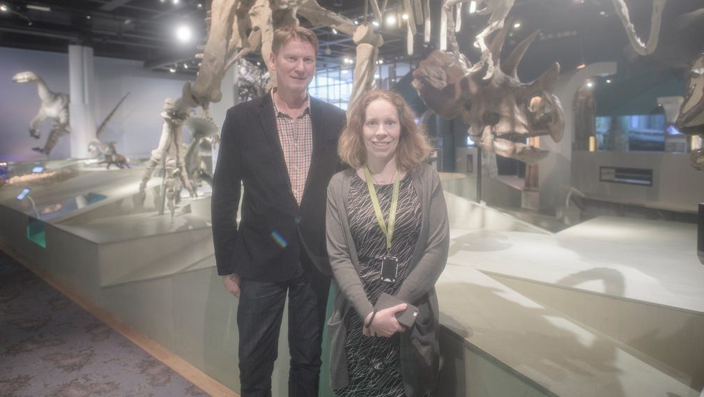 Bengt Staf och Jessika Krekula från Naturhistoriska riksmuseet visade upp en folktom utställning.