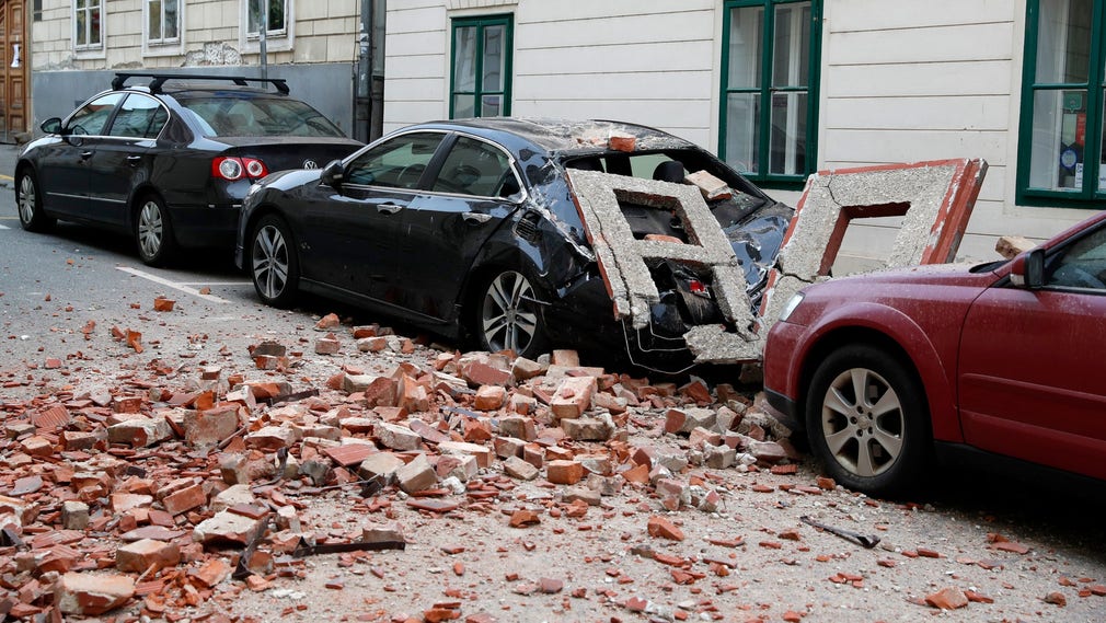 Flera byggnader har förstörts efter jordbävningen i Kroatien.