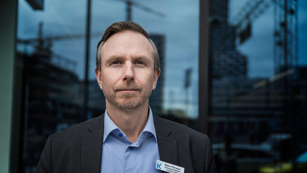 Björn Persson, verksamhetschef för intensivvården på Karolinska, leder arbetet med att skapa fler intensivvårdsplatser för coronapatienter. ”Det kommer att vara extremt utmanande”.