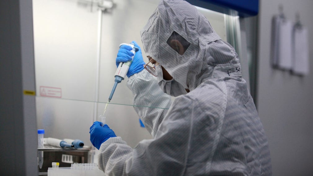 Forskning på det nya coronaviruset i ett labb i Kina.