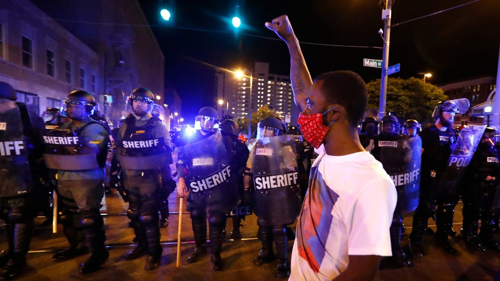 Protester mot polisvåld i Memphis, USA, efter mordet på George Floyd den 25 maj.