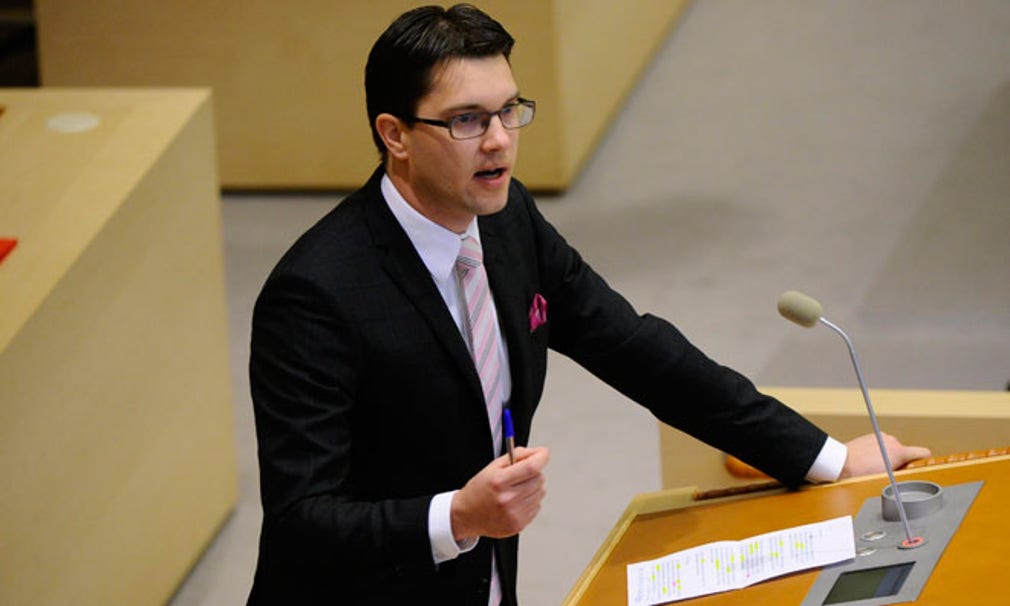 Åkesson inledde debatten eftersom den initierats av hans parti.