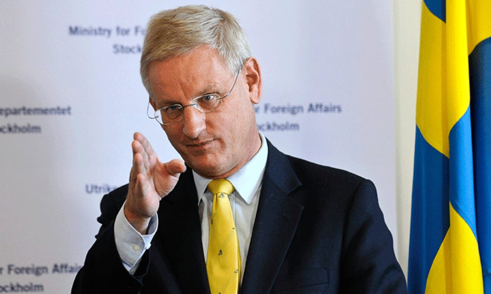 Carl Bildt anser att Sverige ska göra det som behövs.