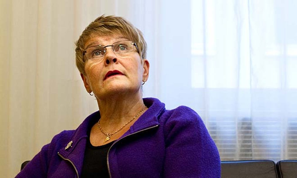 Maud Olofsson avgår som Centerpartiets ledare, uppger SVT:s Rapport.