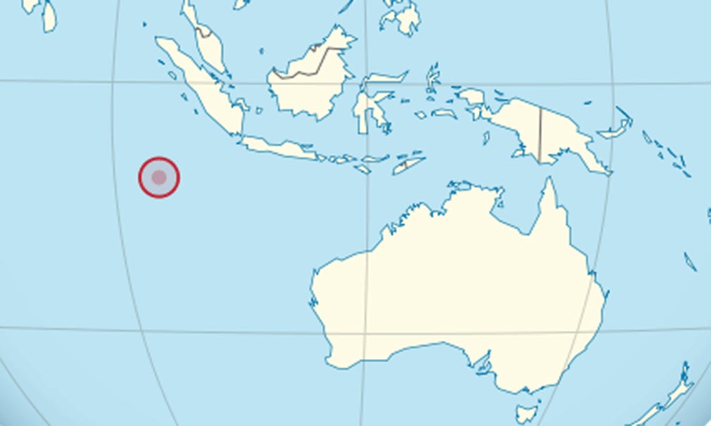 Kokosöarna ligger 300 mil nordväst om australiska kontinenten. Indonesien är en närmare granne.