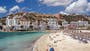 Spanien är ett populärt land att köpa utlandsboende i. På bild syns en strand på den spanska ön Mallorca.