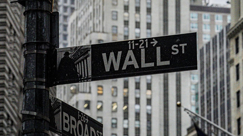 Breda uppgångar väntas på Wall Street