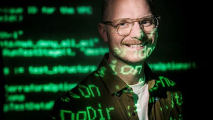 Magnus Villson har älskat datorer sedan barnsben. Nu har hobbyn blivit ett framgångsrikt företag.