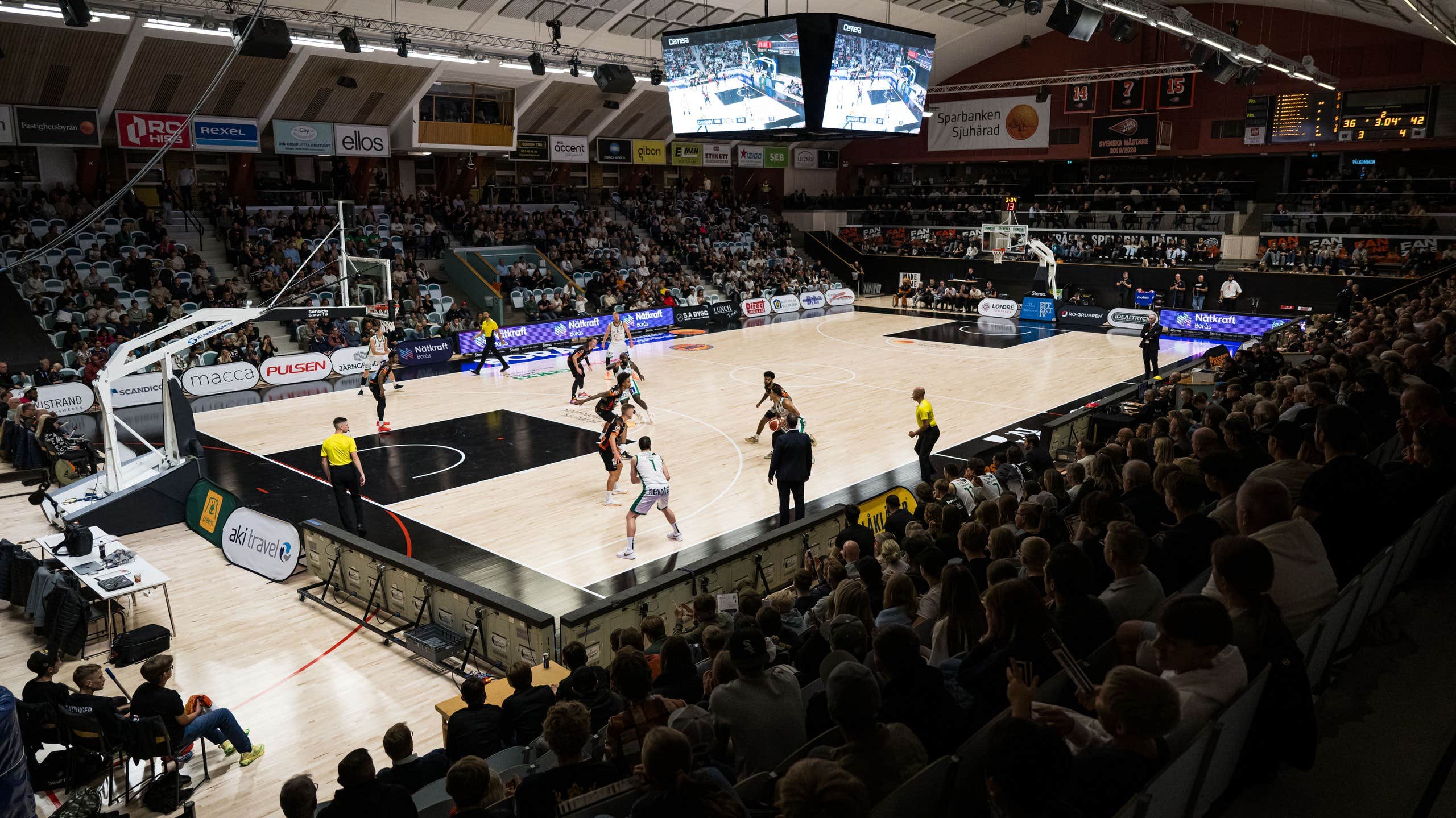 Historisk basketfest väntar - fem livesända matcher på rad