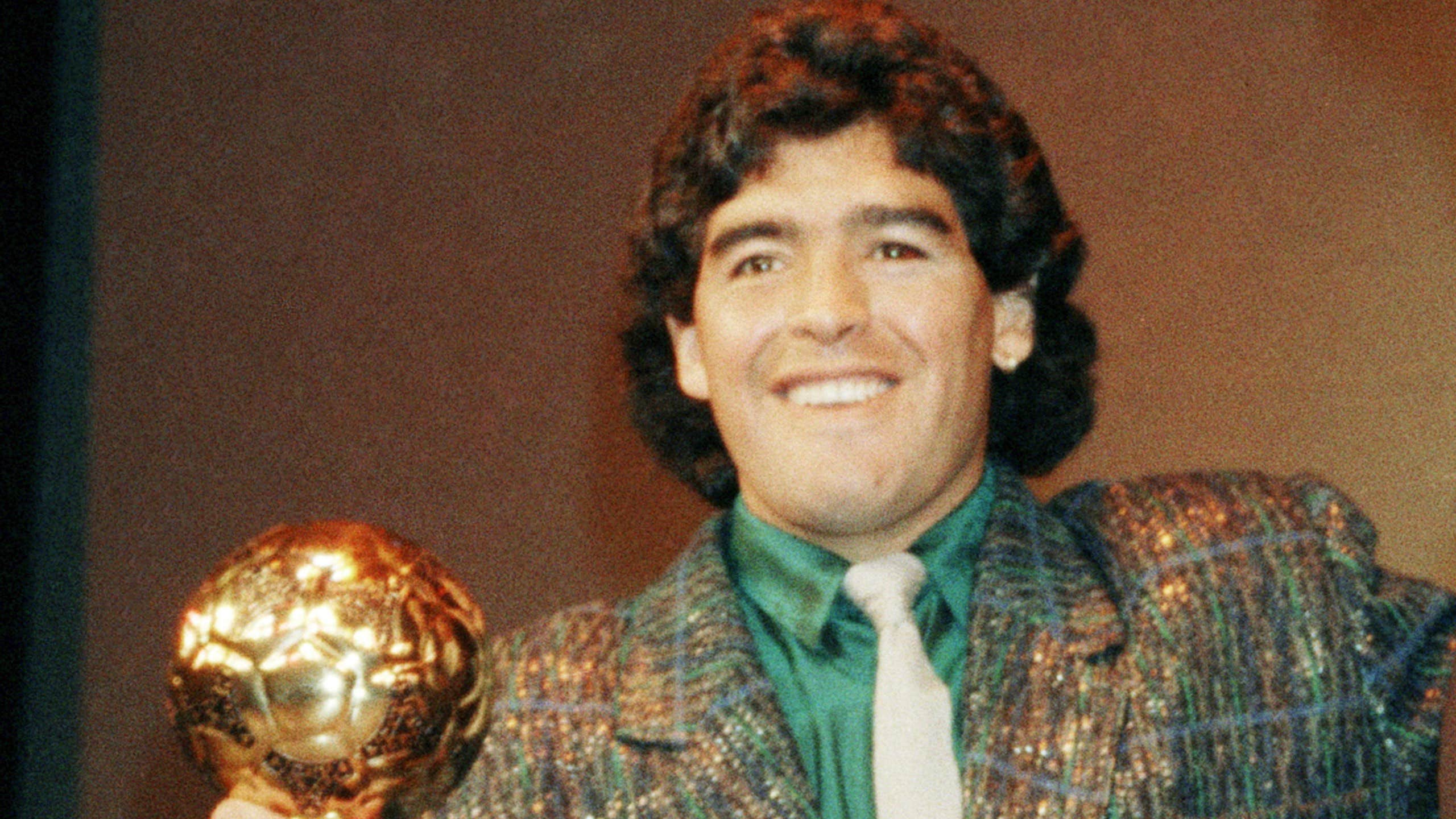 Domstol slår fast: Maradonas guldboll ska säljas