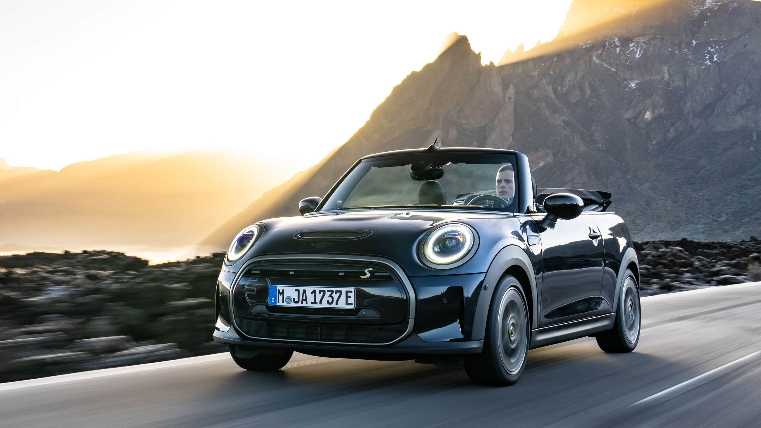 Mini Cooper Se Cabriolet Officiell Elbil Utan Tak Teknikens V Rld