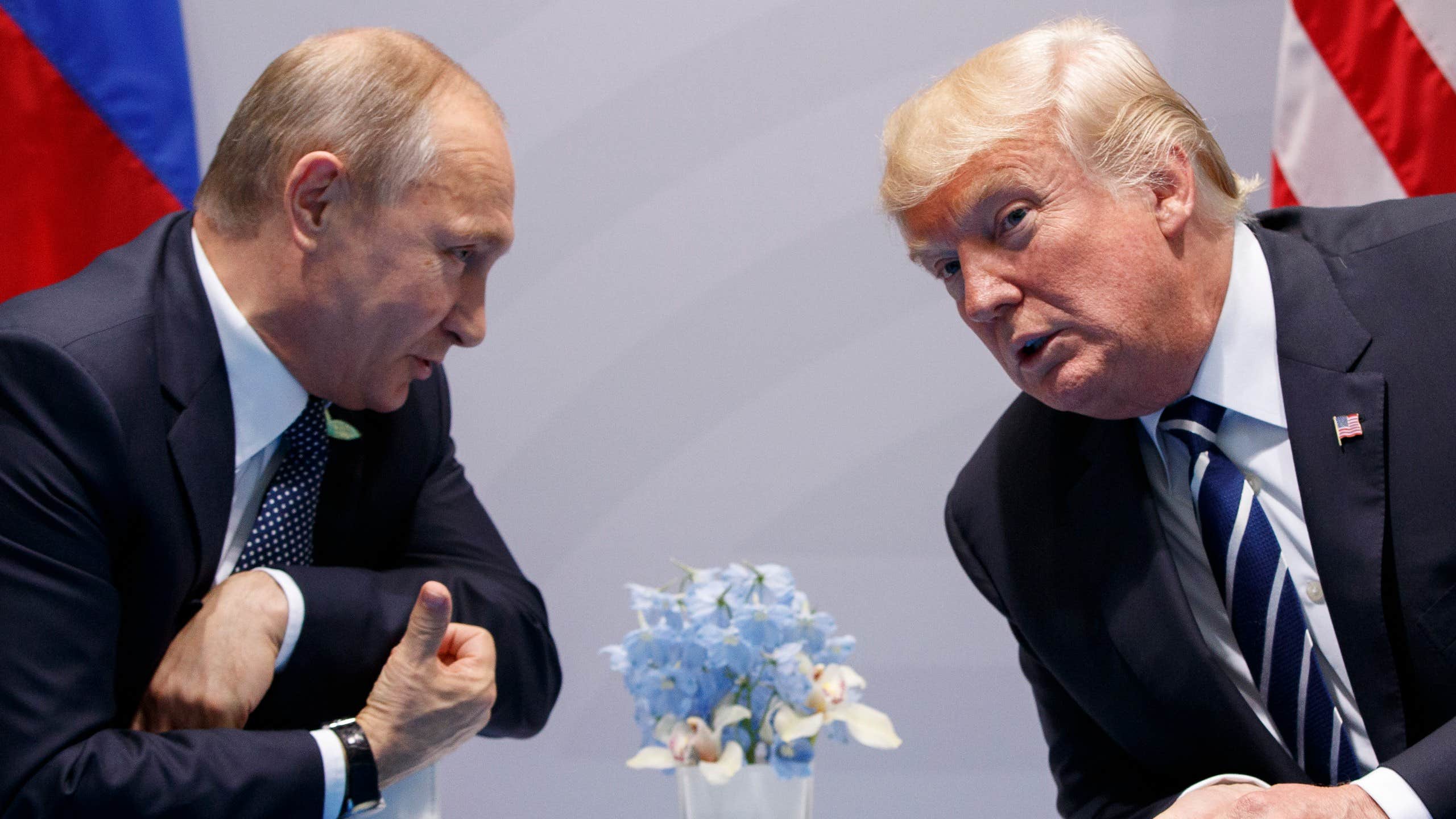 Experterna om Trumps ”bromance” med Putin