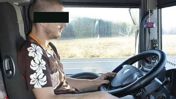 Höll kvinna fastkedjad –  fick dricka ur hundskål