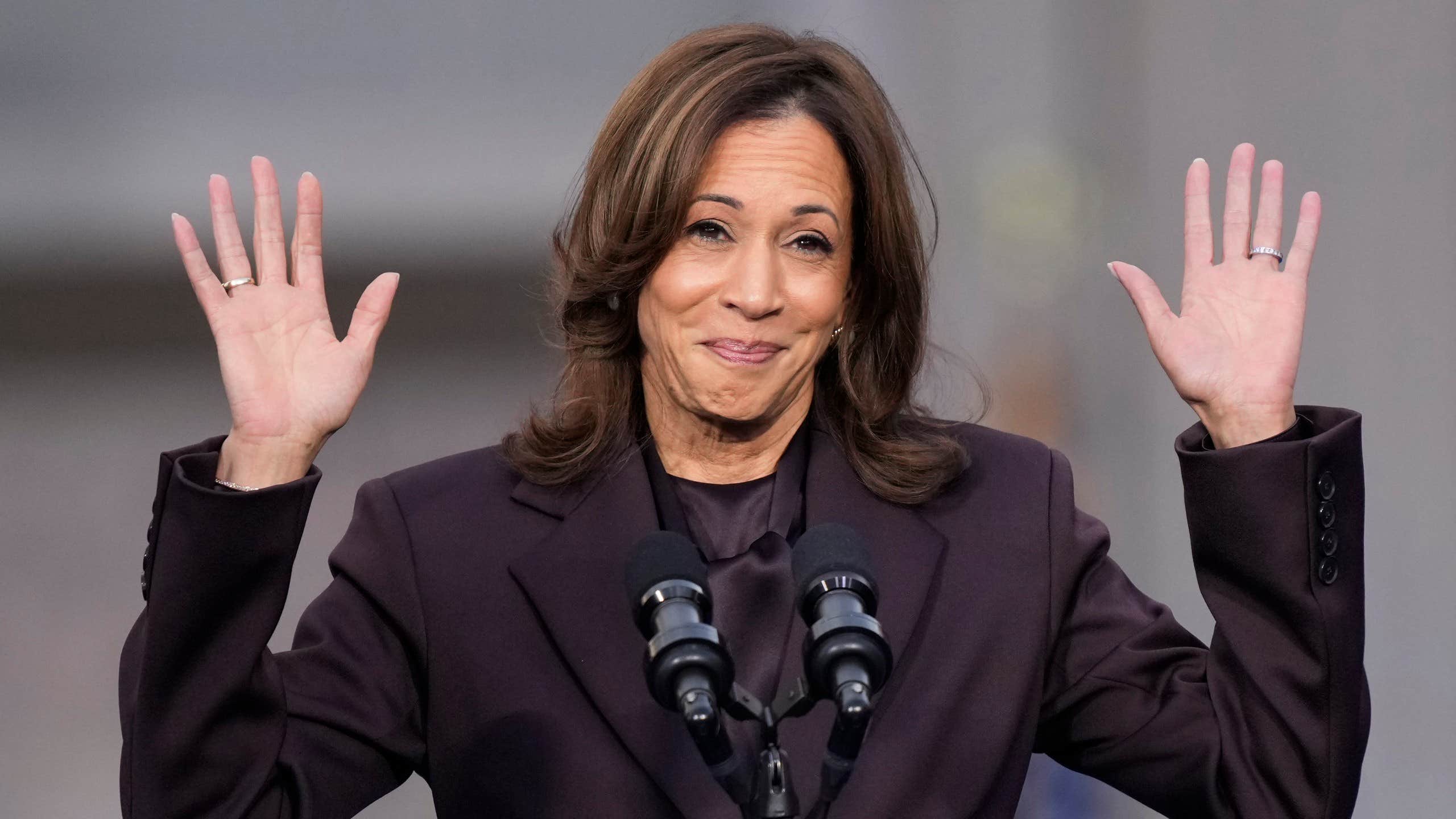 Kamala Harris subtila pik mot Trump i talet