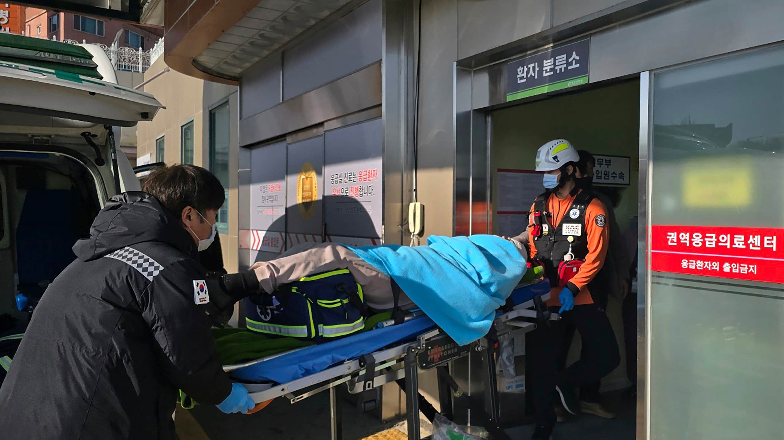 Mannen överlevde dödliga flygkraschen i Sydkorea: ”Vad hände?”