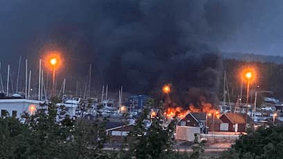 Several boats caught fire at marina outside Torslanda | Sweden