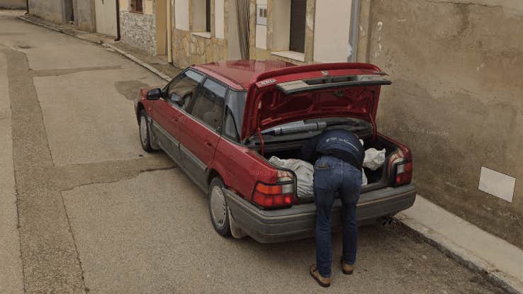 Här fångas misstänkta mördaren  – på Google Street View